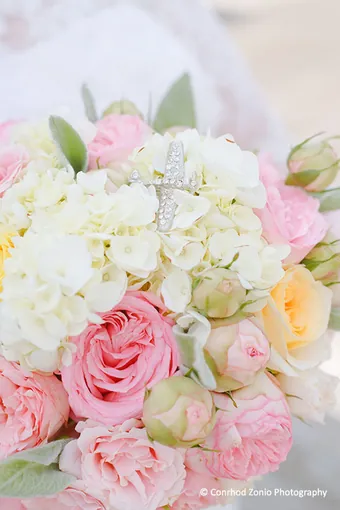 Bridesmaid bouquet designed by Great Expectations KY