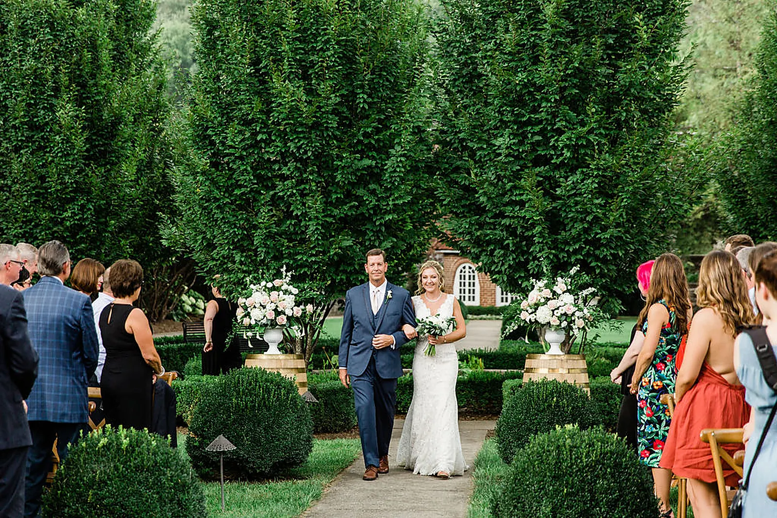 A wedding reception produced by Great Expectations KY